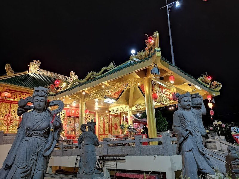 สวนสาธารณะสะพานหิน